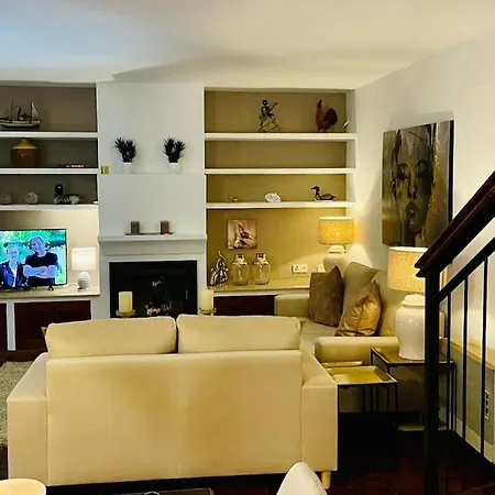 Tatil Evi Classical Corner Town House In Historical Centre *
